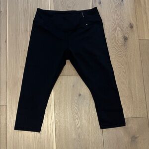 CALIA by Carrie Underwood Women’s  Black Knee Length Workout Leggings